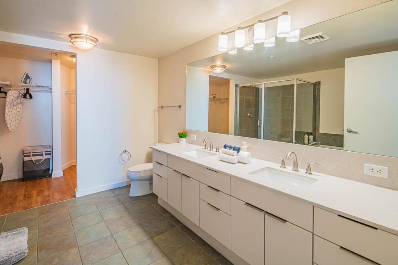 Modern 1br Dt Highrise, Gym, Parking, Pool, W-d, Golf Phoenix