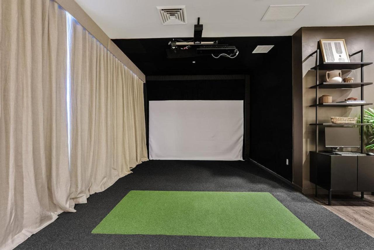 Apartemen Modern 1br Dt Highrise, Gym, Parking, Pool, W-d, Golf